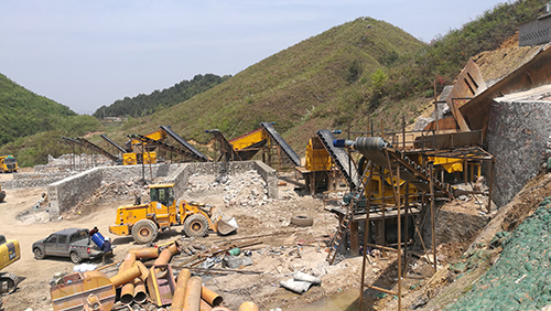 反擊式破碎機(jī)